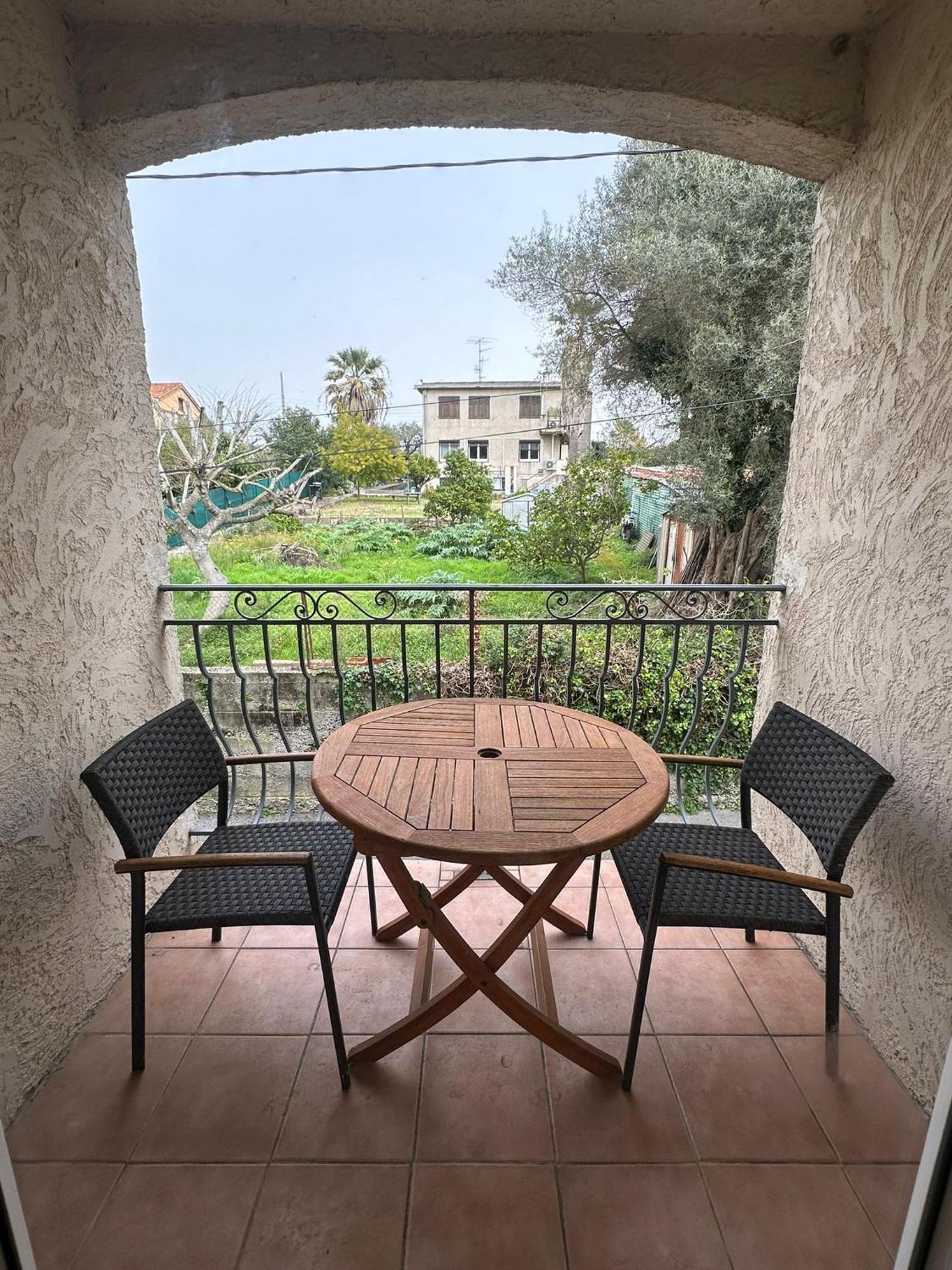 Villa Constance 3 Antibes - Spacieux Logement En Dernier Etage Eksteriør bilde