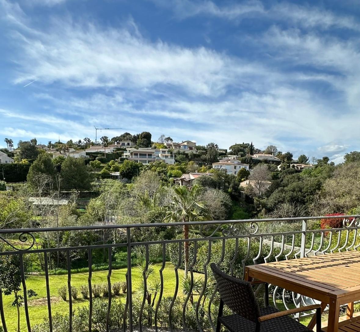Villa Constance 3 Antibes - Spacieux Logement En Dernier Etage Eksteriør bilde
